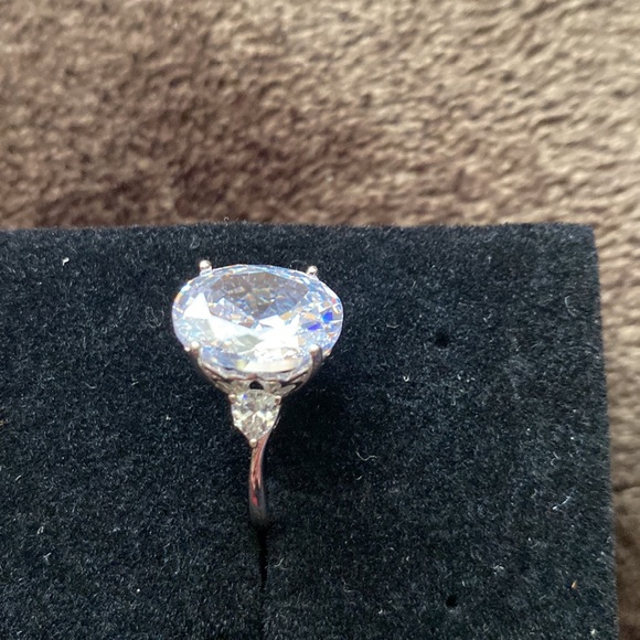 Sterling silver statement ring - Picture 2 of 6